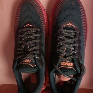 HOKA ONE ONE Teal and Pink Running Shoes Women's NWT 9.5 With Box